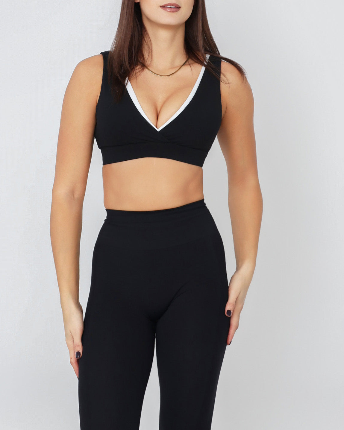 Sujetador deportivo Legacy Ultimate con cuello en V